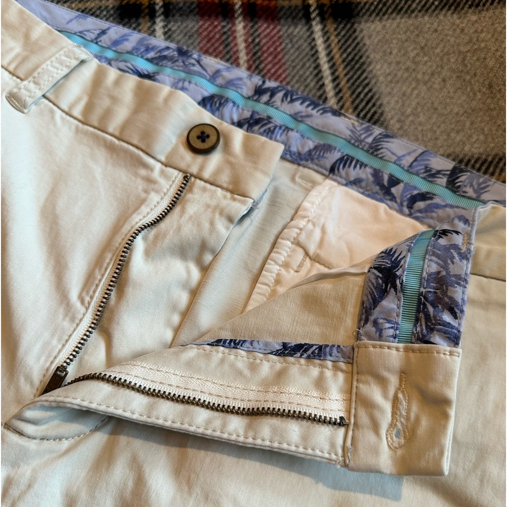 TOMMY BAHAMA Men’s Stone Colored Cotton Stretch Poplin Flat Front Pants - 36/30 - Picture 4 of 11